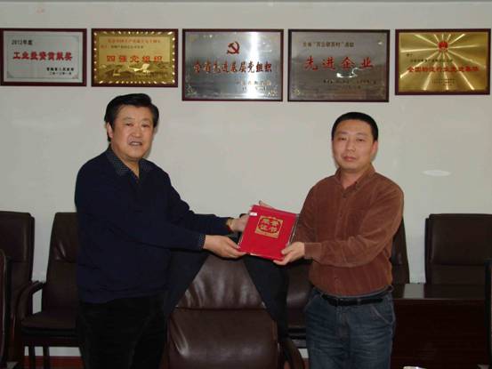 立足本職做貢獻(xiàn)，巾幗建功展風(fēng)采