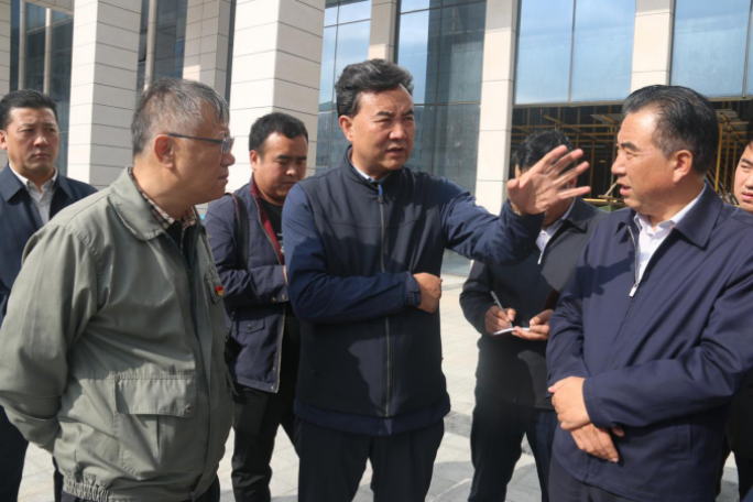 省人大常委會副主任、海東市委書記鳥成云專題調(diào)研曹家堡保稅物流園