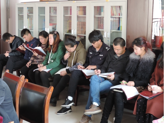 青海物產(chǎn)朝陽物流開發(fā)投資有限公司召開&ldquo;黨的十九大精神專題學(xué)習(xí)月&rdquo;活動(dòng)動(dòng)員部署會(huì)